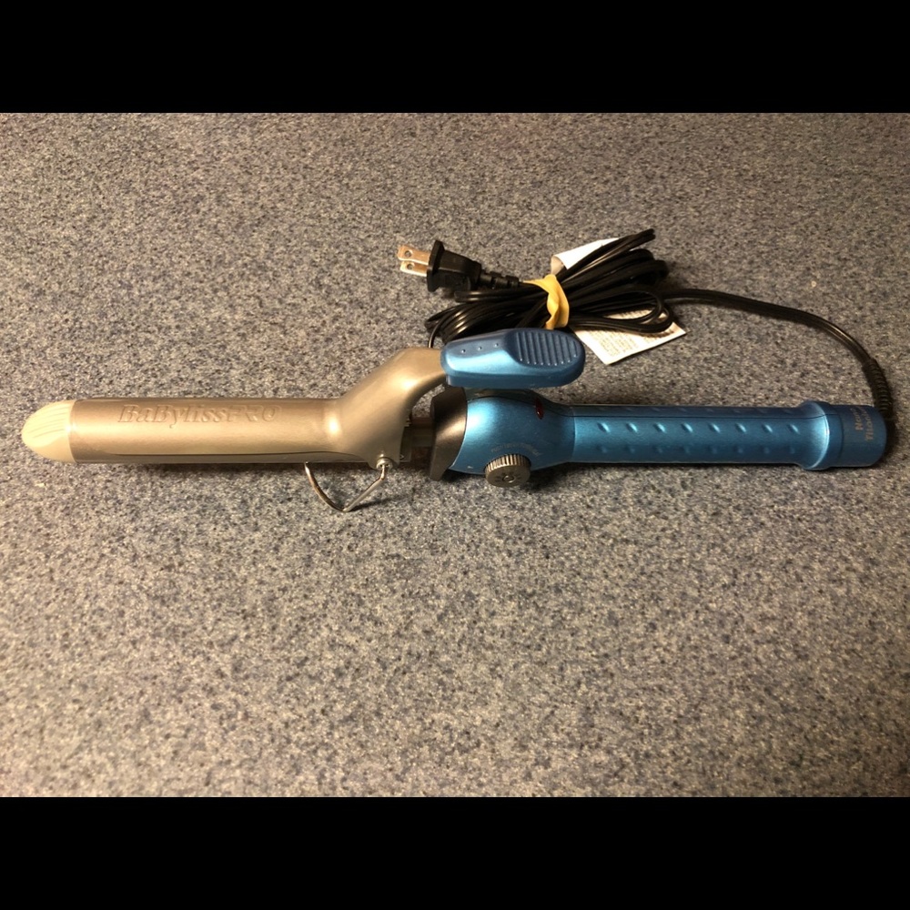 BaByliss Pro titanium spring curling iron
